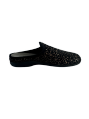 Dinamic moteriškos juodos šlepetės su raštu (102498)