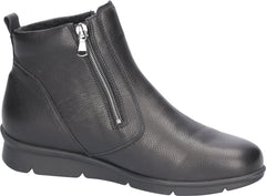 Waldläufer K-Inga – juodi odiniai aulinukai su užtrauktuku