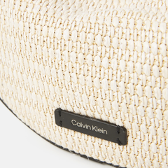 Calvin Klein rankinė – pintos tekstūros